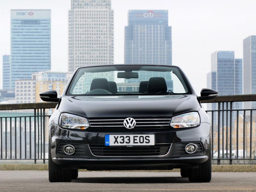  Volkswagen Eos 2.0 TDi BlueMotion 2010 года  (UK) (фото 28 из 29)